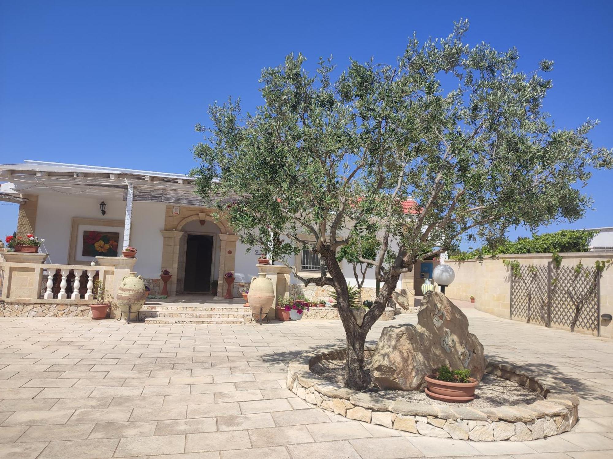 Le Anfore Del Salento Bed And Breakfast Marina di Lizzano Eksteriør bilde